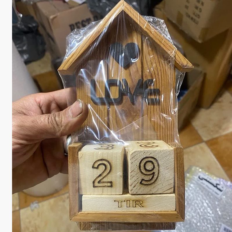 جاکلیدی دیواری تقویم دار گیلدا